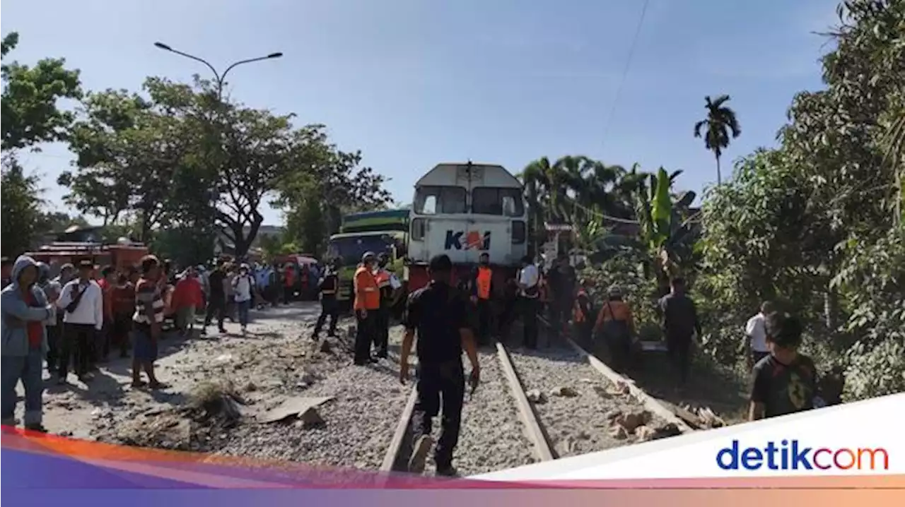 Kereta Sibinuang Tabrak Truk Pengangkut Semen di Padang, Ini Kronologinya