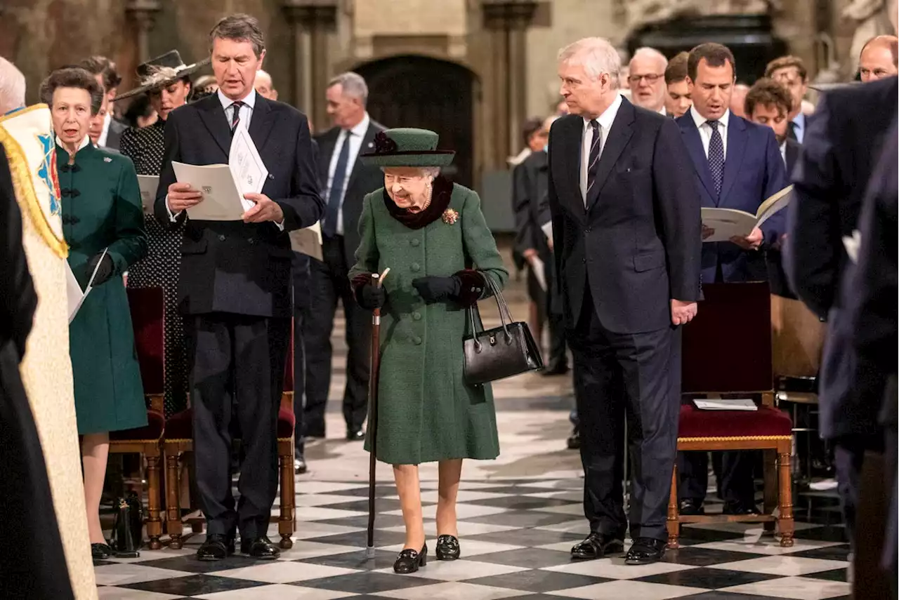 Why were the senior royals wearing green at Prince Philip’s memorial?