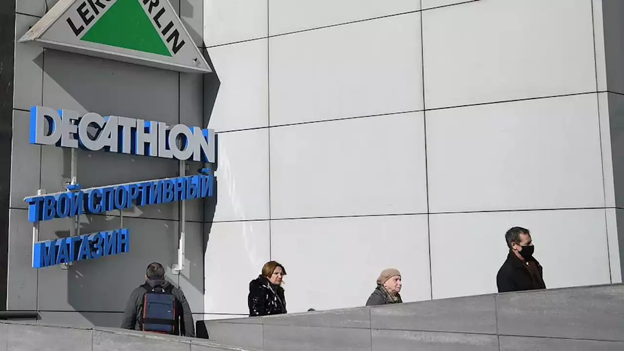 Decathlon suspend ses activités en Russie : 'Qu'est-ce qu'on va faire, aller au marché aux puces ?', réagit un client à Moscou