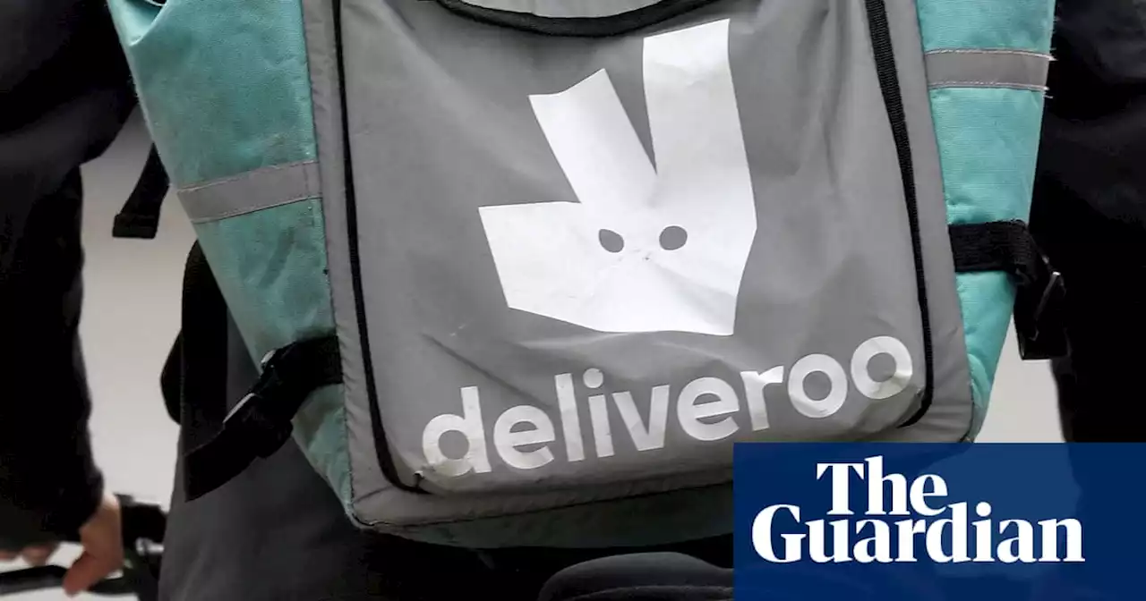 Deliveroo extends its range adding new partner WH Smith’s products