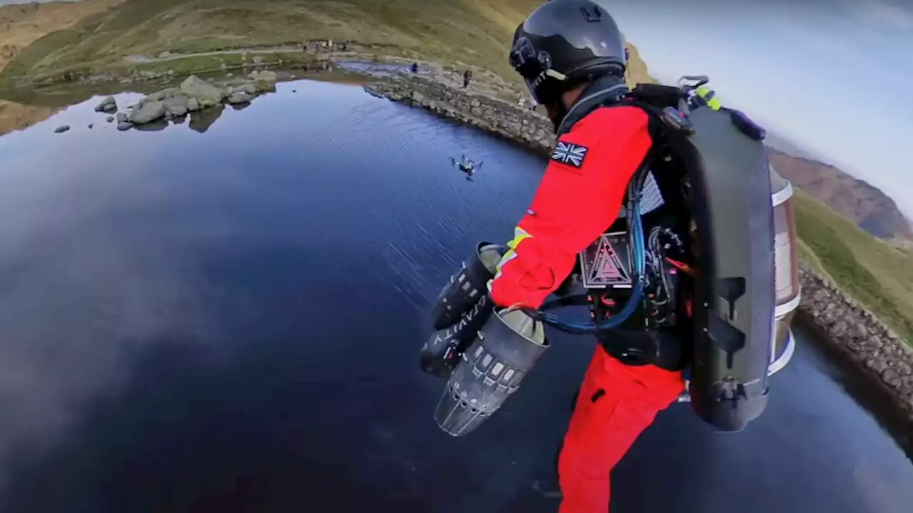 Flying heroes: Paramedics to start using jet suits this summer