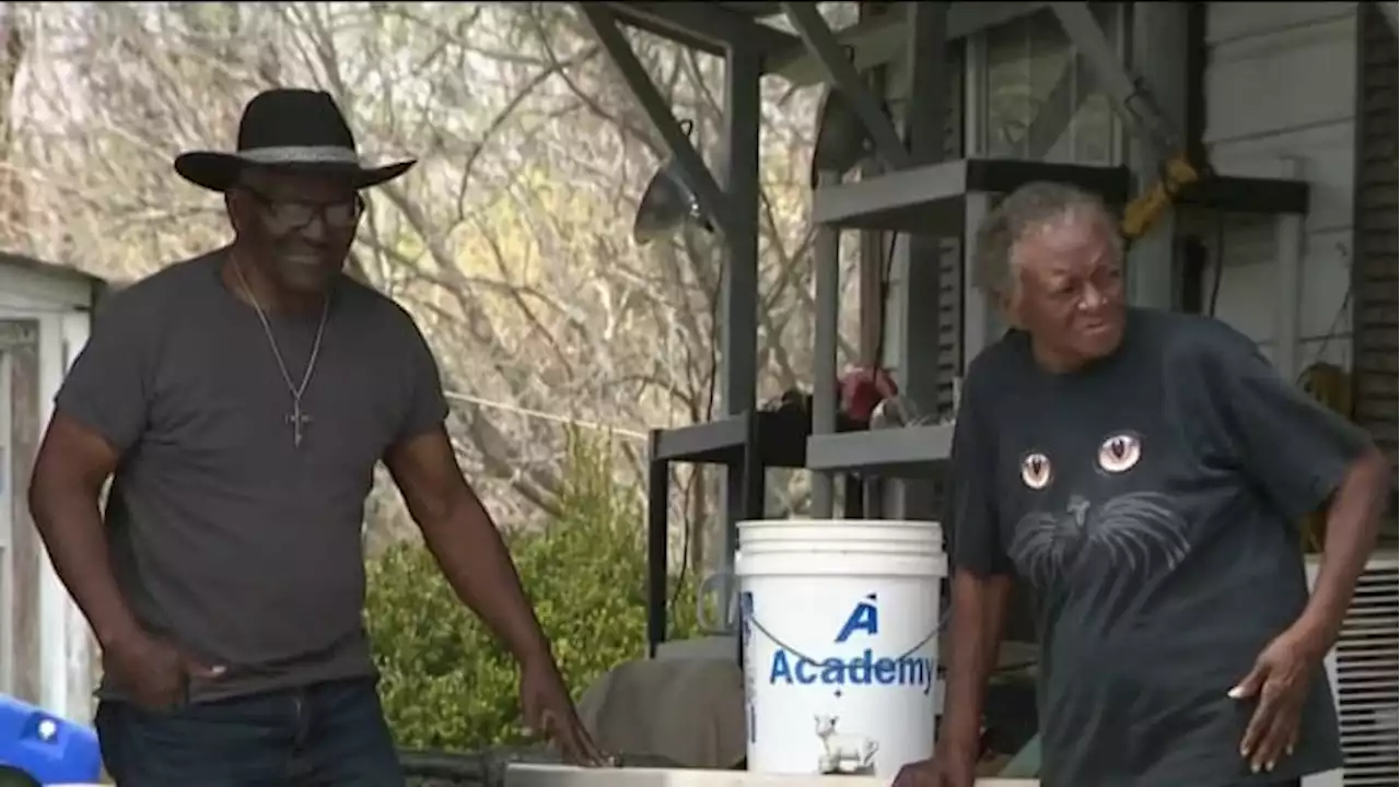 Community rallies to help fix elderly Fulshear couple’s home damaged by Hurricane Harvey