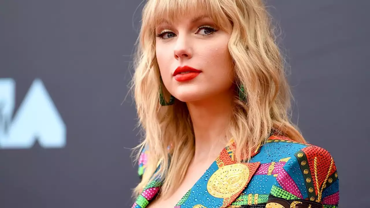 Taylor Swift Is Receiving an Honorary Doctorate From NYU in the Year '22