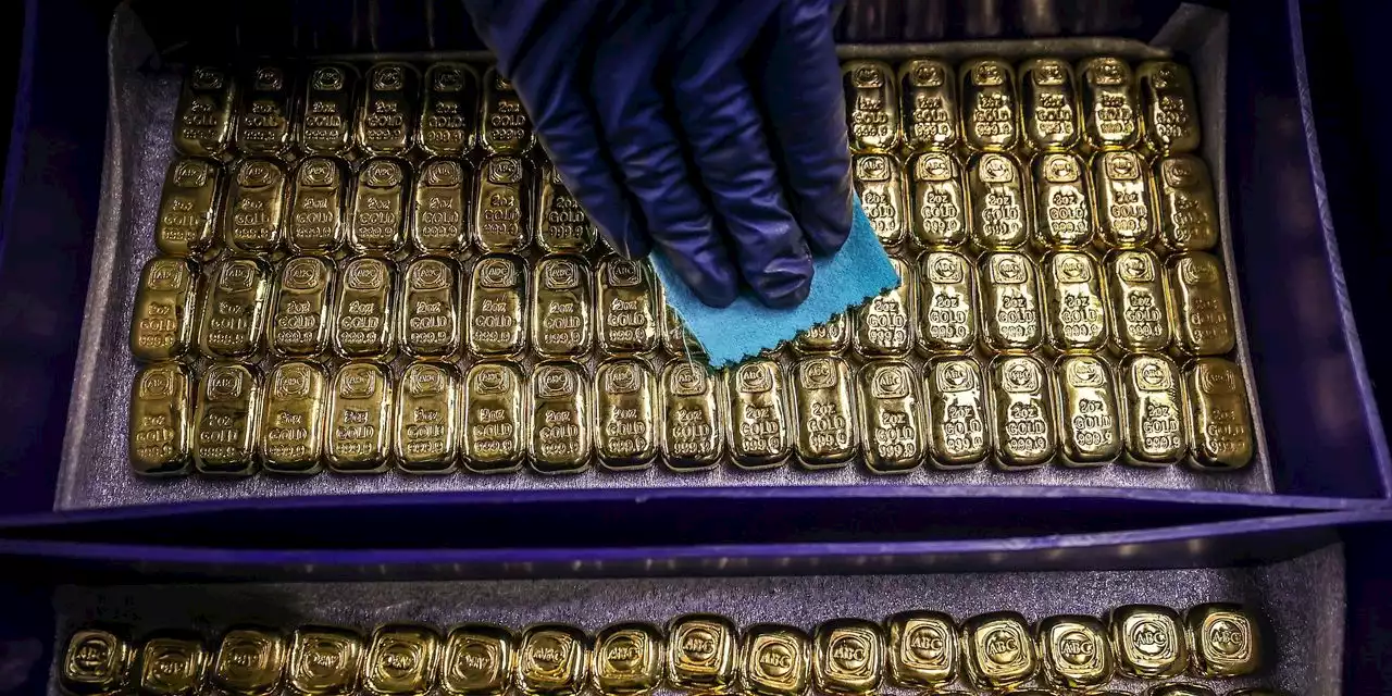 Gold falls as hints of progress in Russia-Ukraine talks crimp haven demand