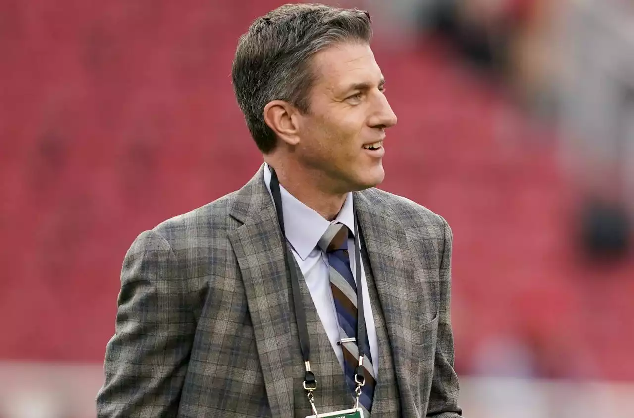 Who is Kevin Burkhardt, the N.J. native set to replace Joe Buck at FOX Sports as top NFL announcer?