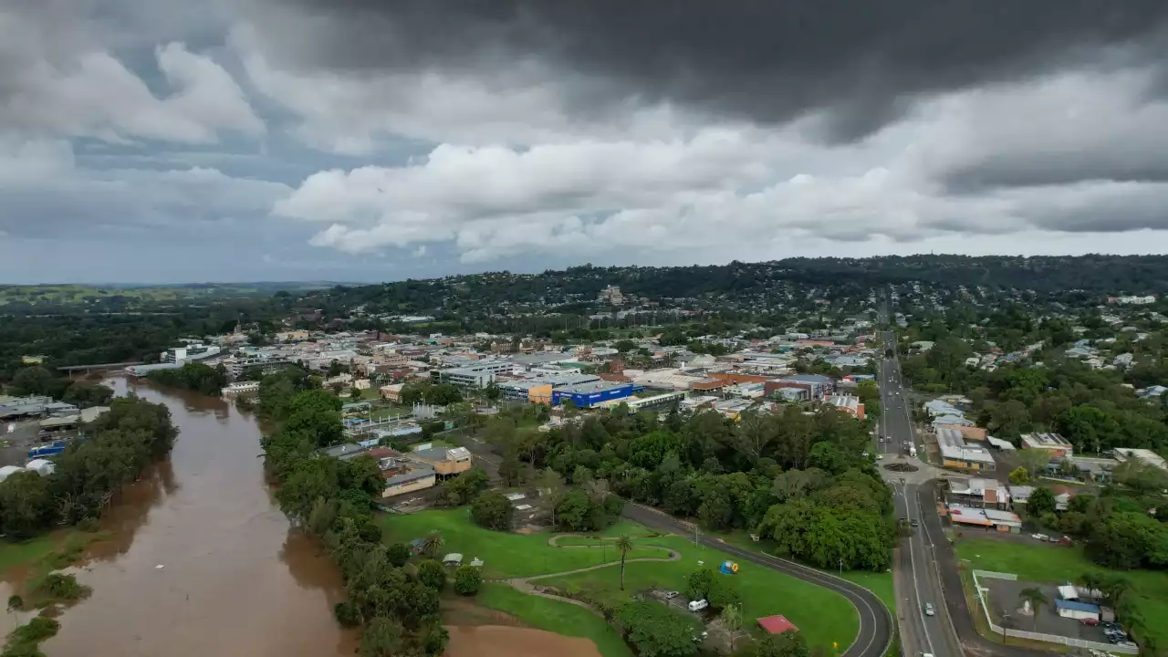 'Many buildings are expected to flood again': Evacuation order issued for Lismore CBD