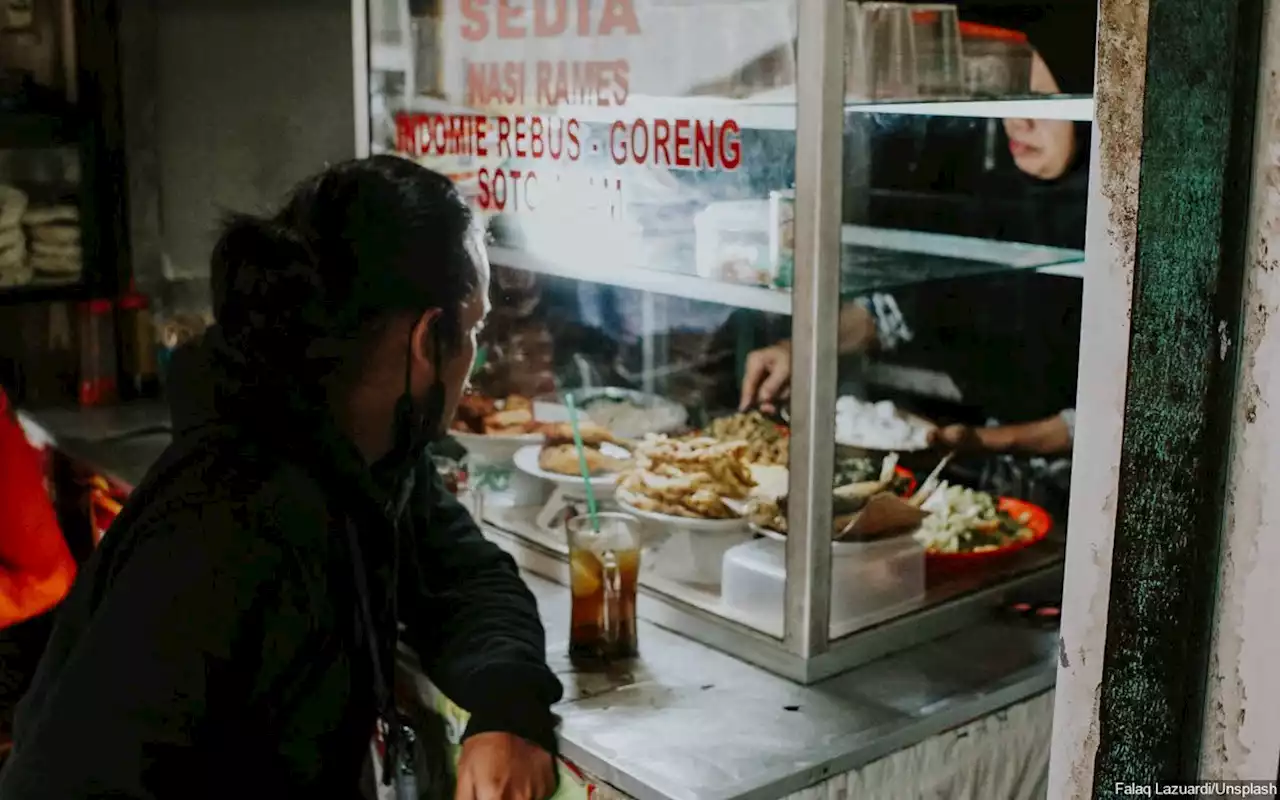 Ketua MUI Sebut Warung Tak Perlu Tutup di Siang Hari Selama Bulan Ramadhan