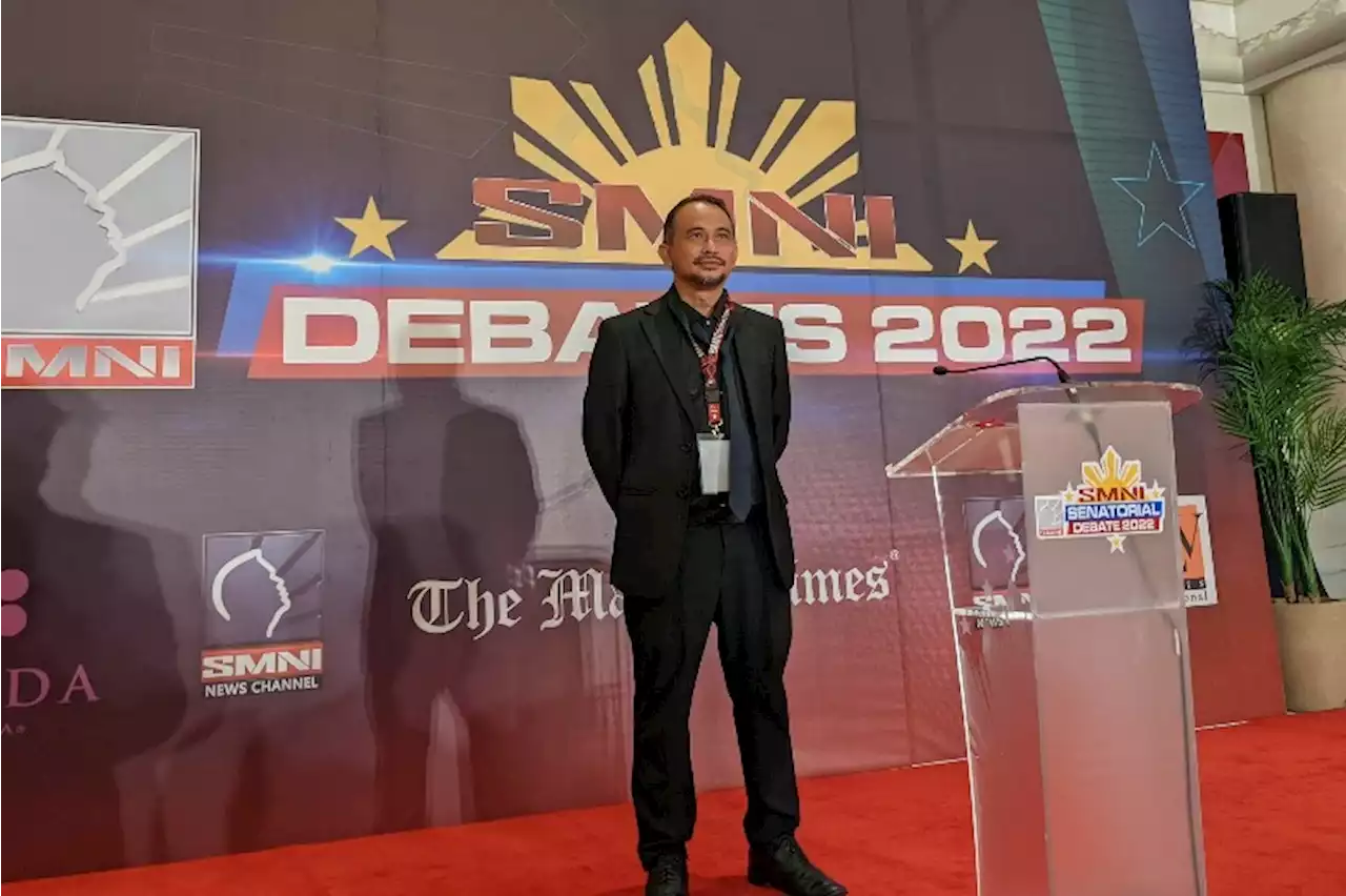 Labor lawyer Luke Espiritu stands ground vs Larry Gadon, Harry Roque during SMNI debate