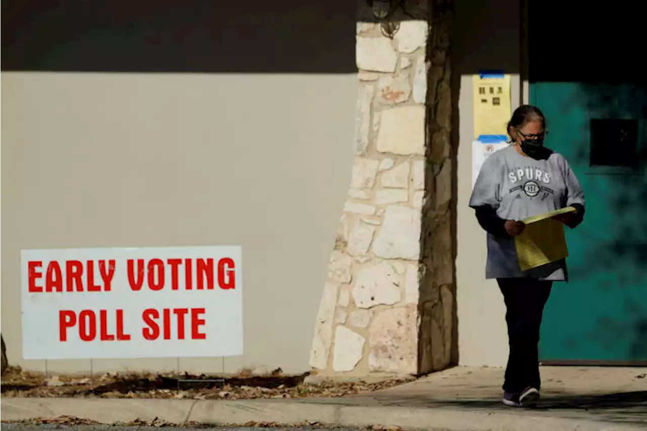 Can Texas voters switch political parties in primary runoff elections?