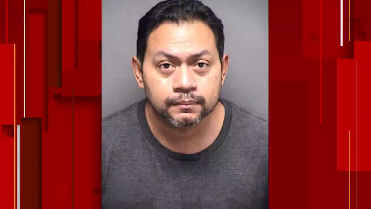 San Antonio man arrested after relatives find child porn on computer, affidavit states