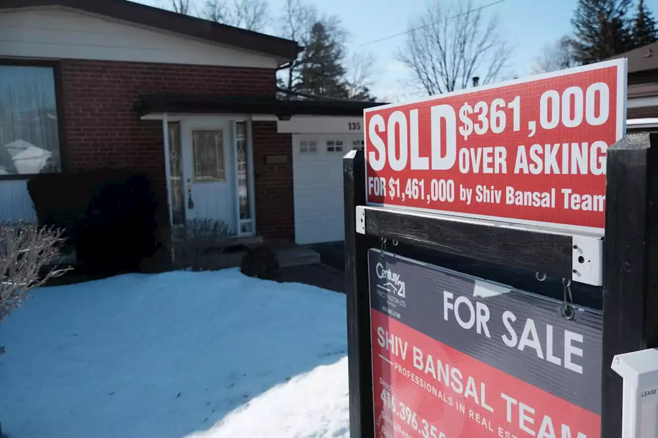 Toronto home prices hit record, average selling price of detached house pushes $2M mark