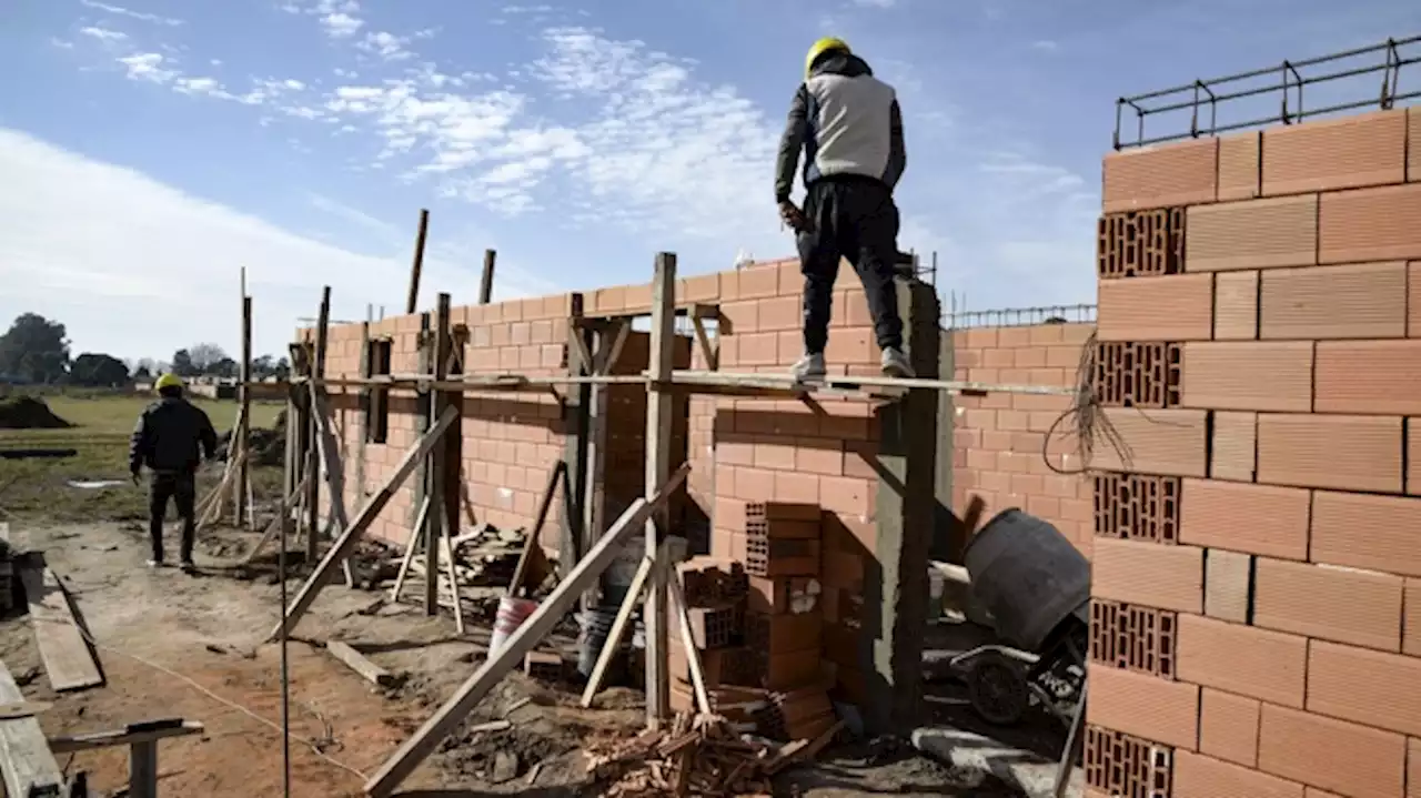 Ferraresi destacó que “ya hay más de 40.000 familias edificando su vivienda'