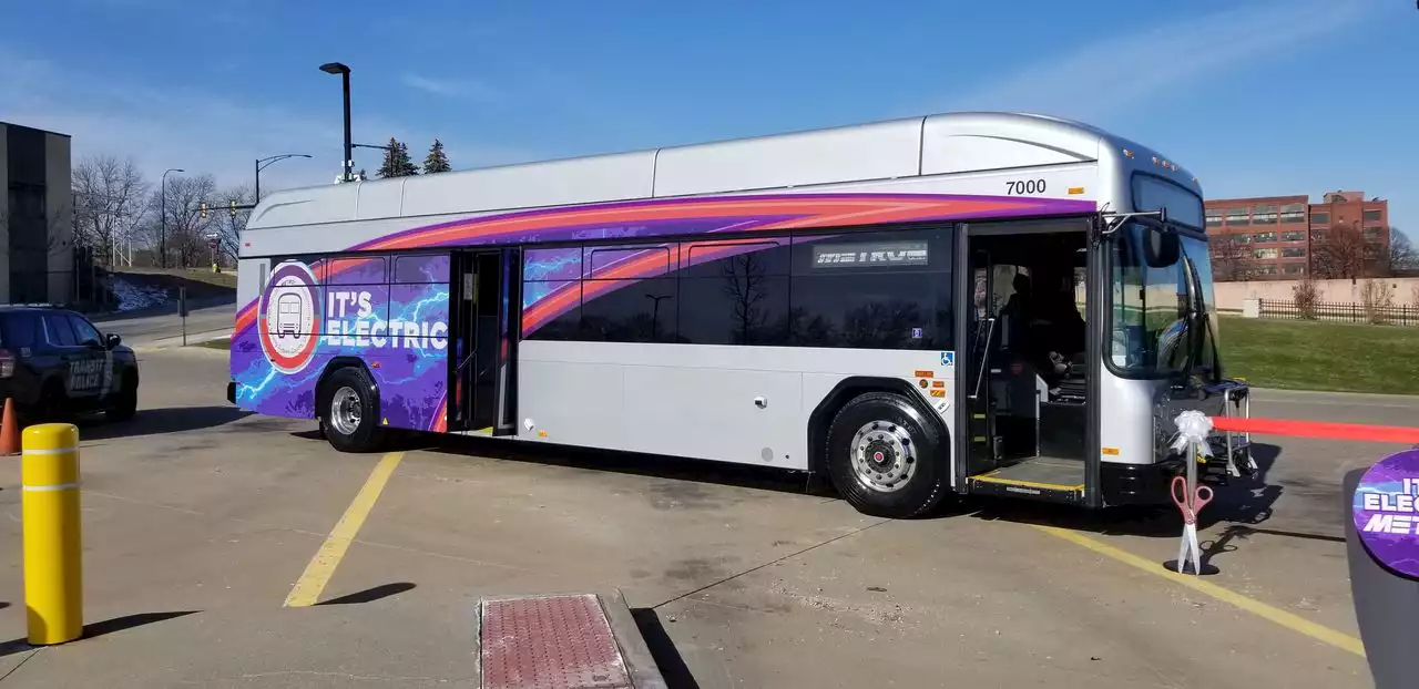 Metro RTA unveils first electric buses in Summit County