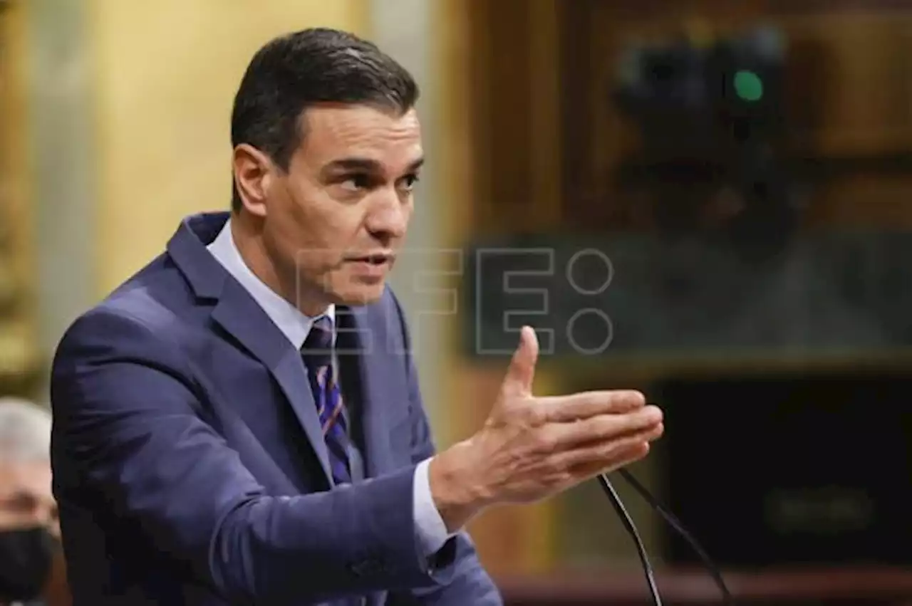 Sánchez desprecia la propuesta del PP de bajar impuestos como receta para todo