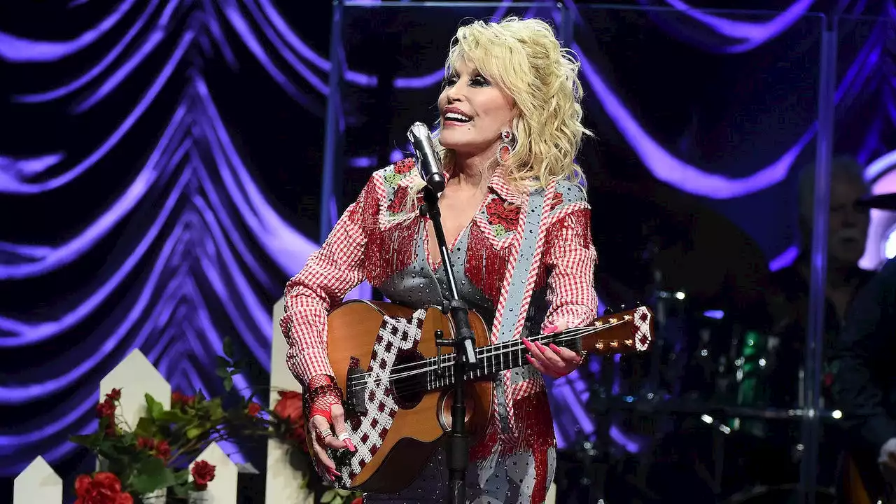 SXSW 2022: Dolly Parton dazzled, delighted and somehow got me excited about an NFT