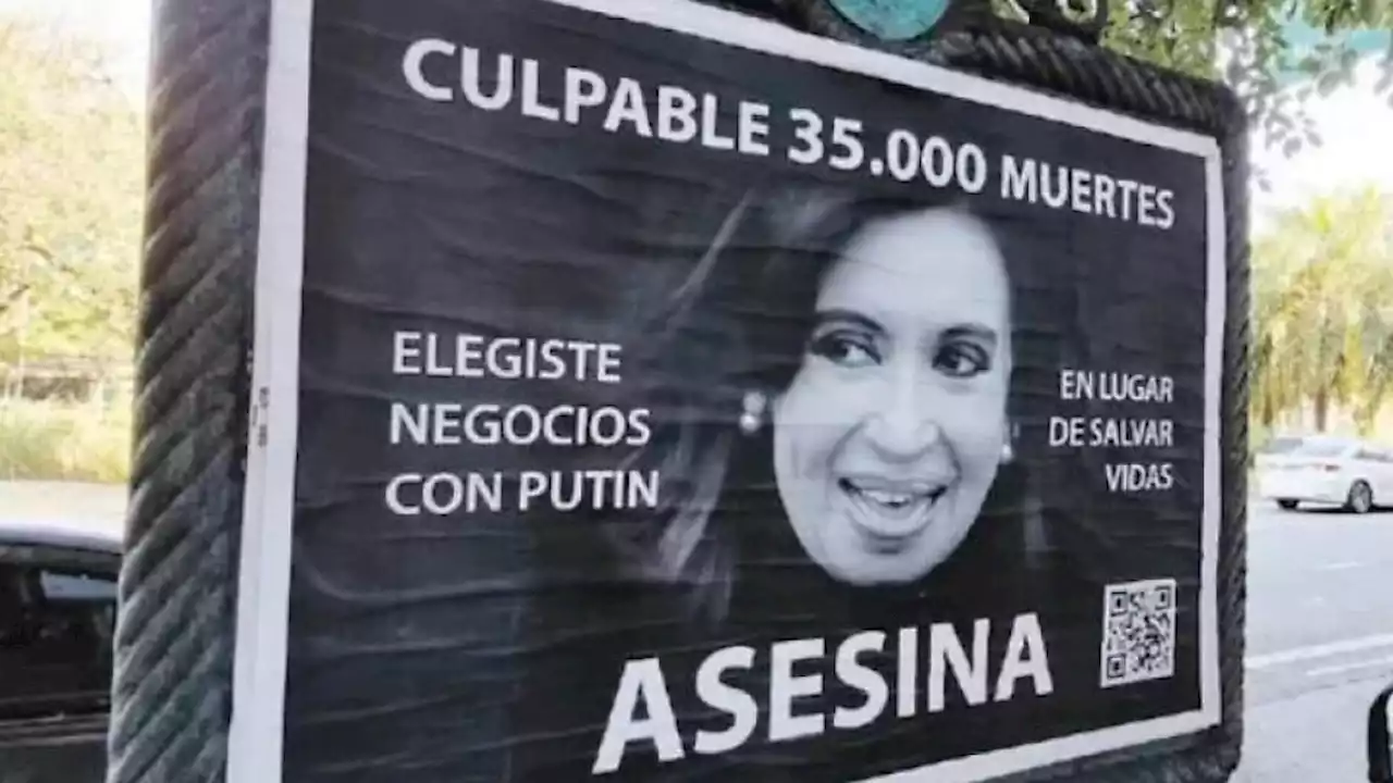 Afiches contra Cristina Kirchner: Una camioneta y la imprenta, en la mira | Avanza la investigación por los carteles agraviantes en el centro porteño