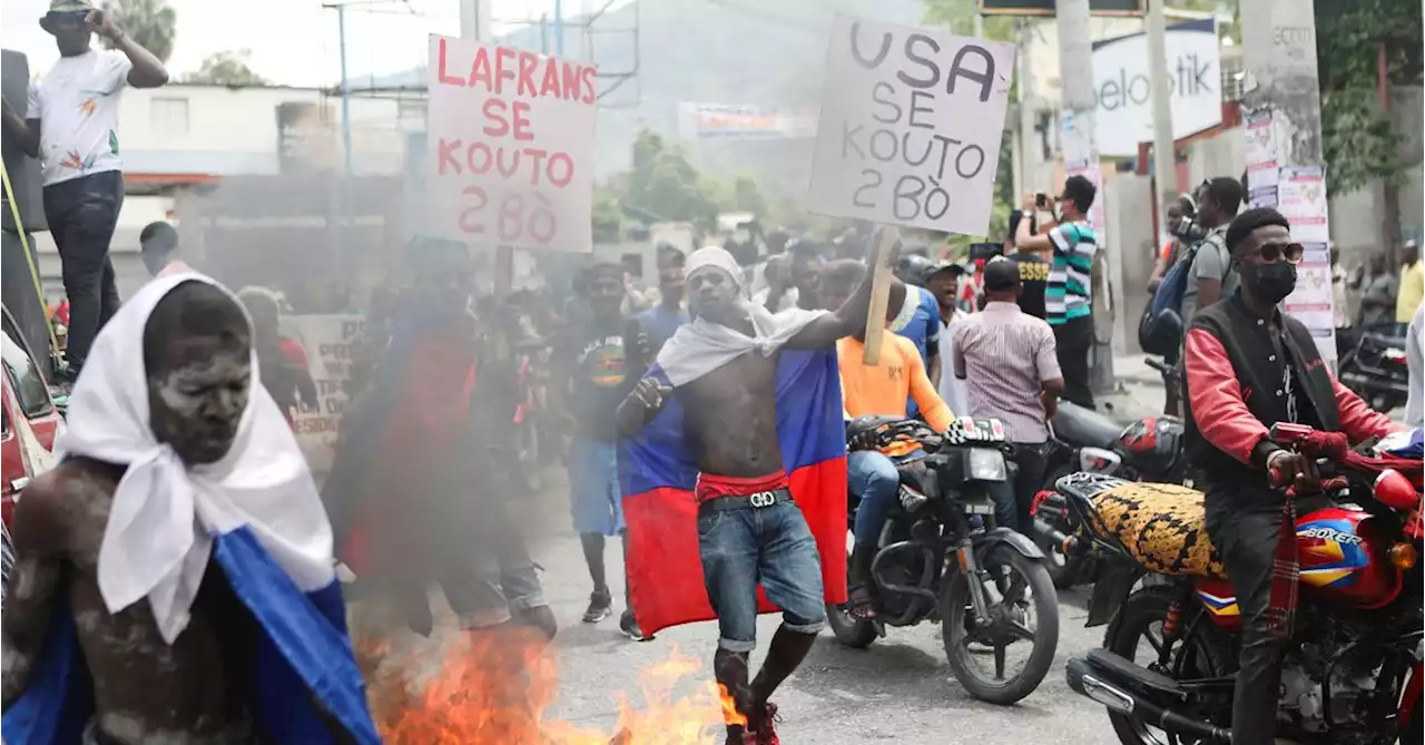 Haiti protesters burn plane belonging to U.S. missionary group