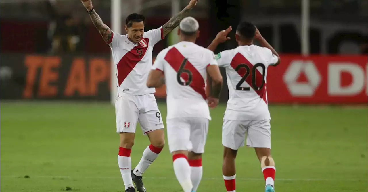 Peru seal World Cup playoff berth with 2-0 win over Paraguay