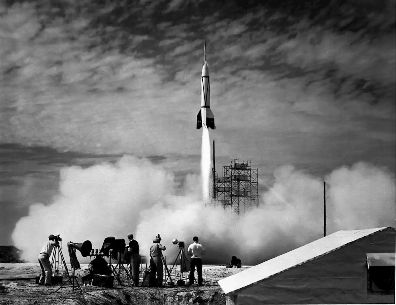 V2 rocket: Origin, history and spaceflight legacy