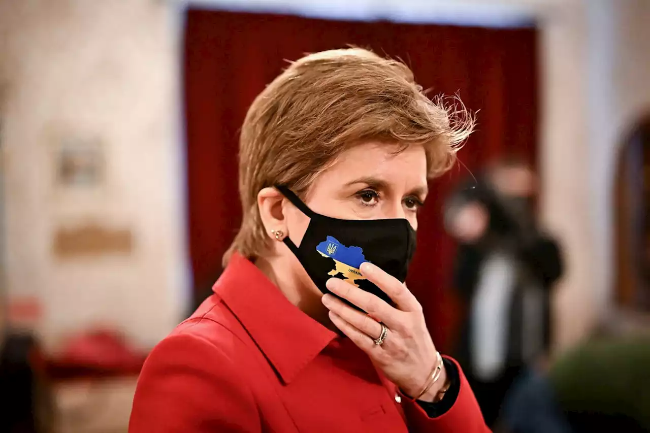 Scotland to phase out legal requirement to wear face masks from April 4