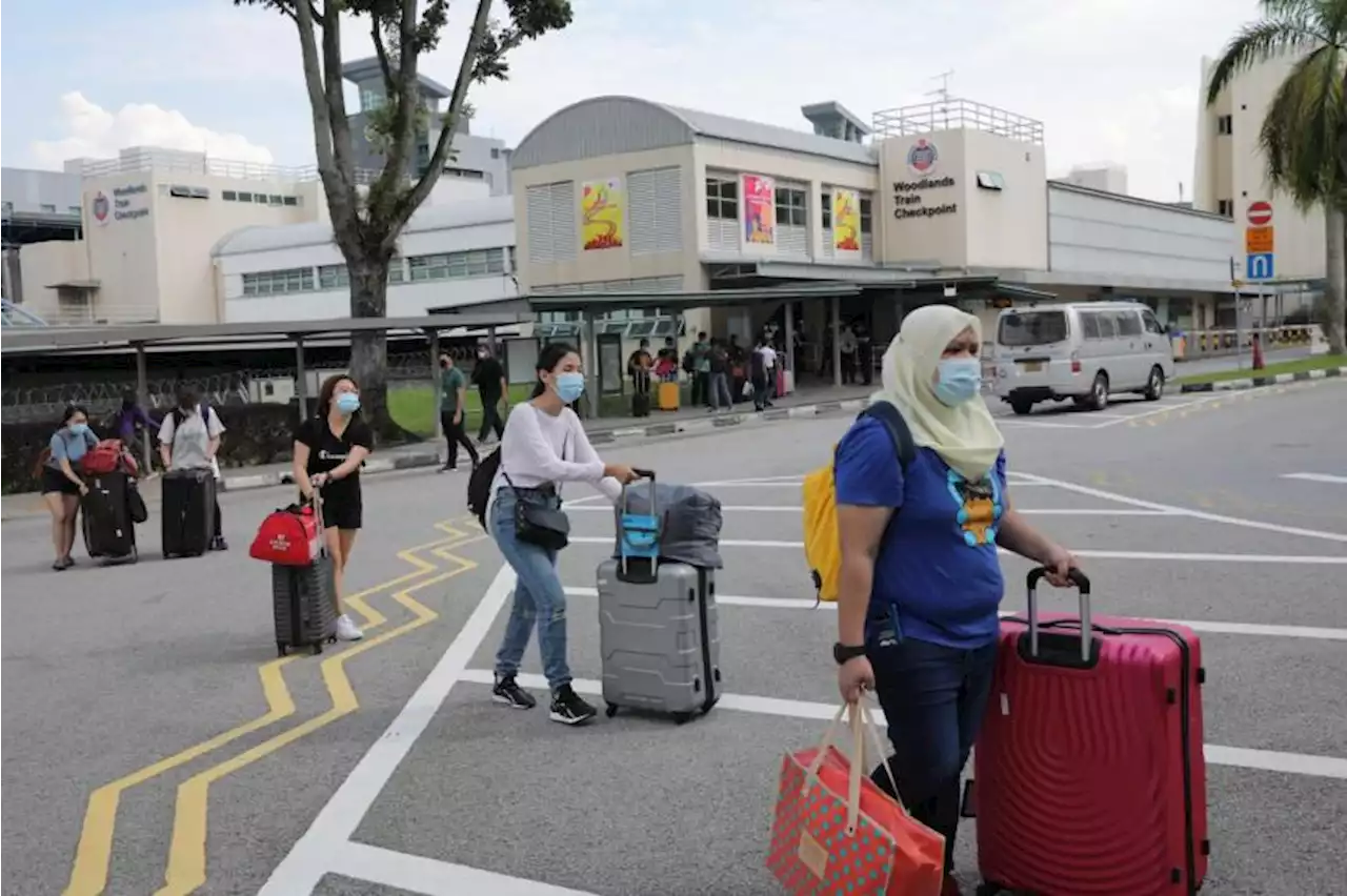 Johor chief says 400,000 expected to pass through land border with Singapore in first week