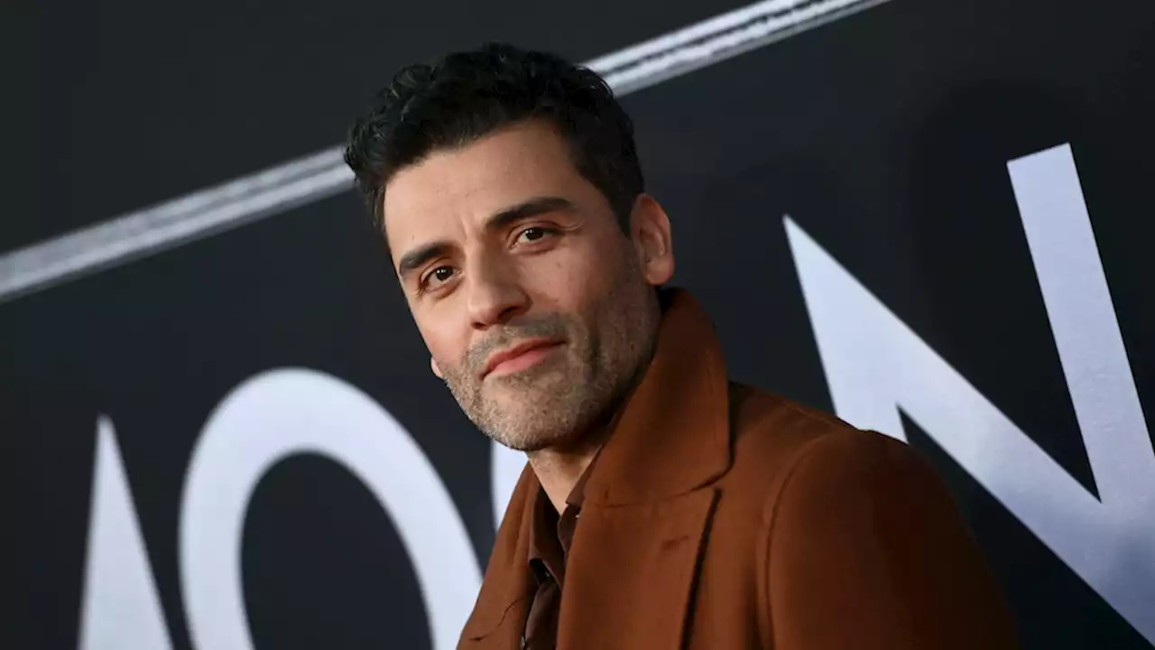 Oscar Isaac’s Net Worth Includes These Hero-Sized Salaries For ‘Star Wars’ & ‘Moon Knight’