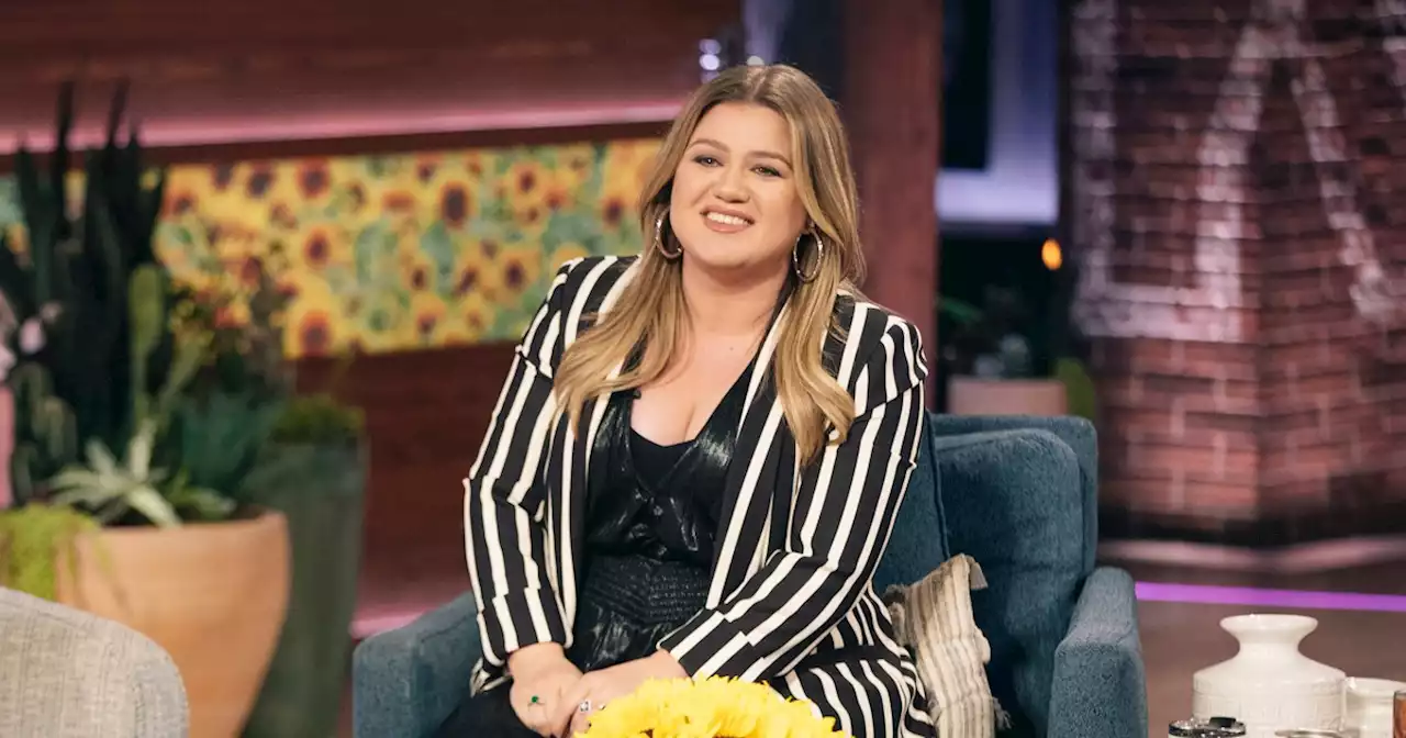 Kelly Clarkson officially changes her legal name