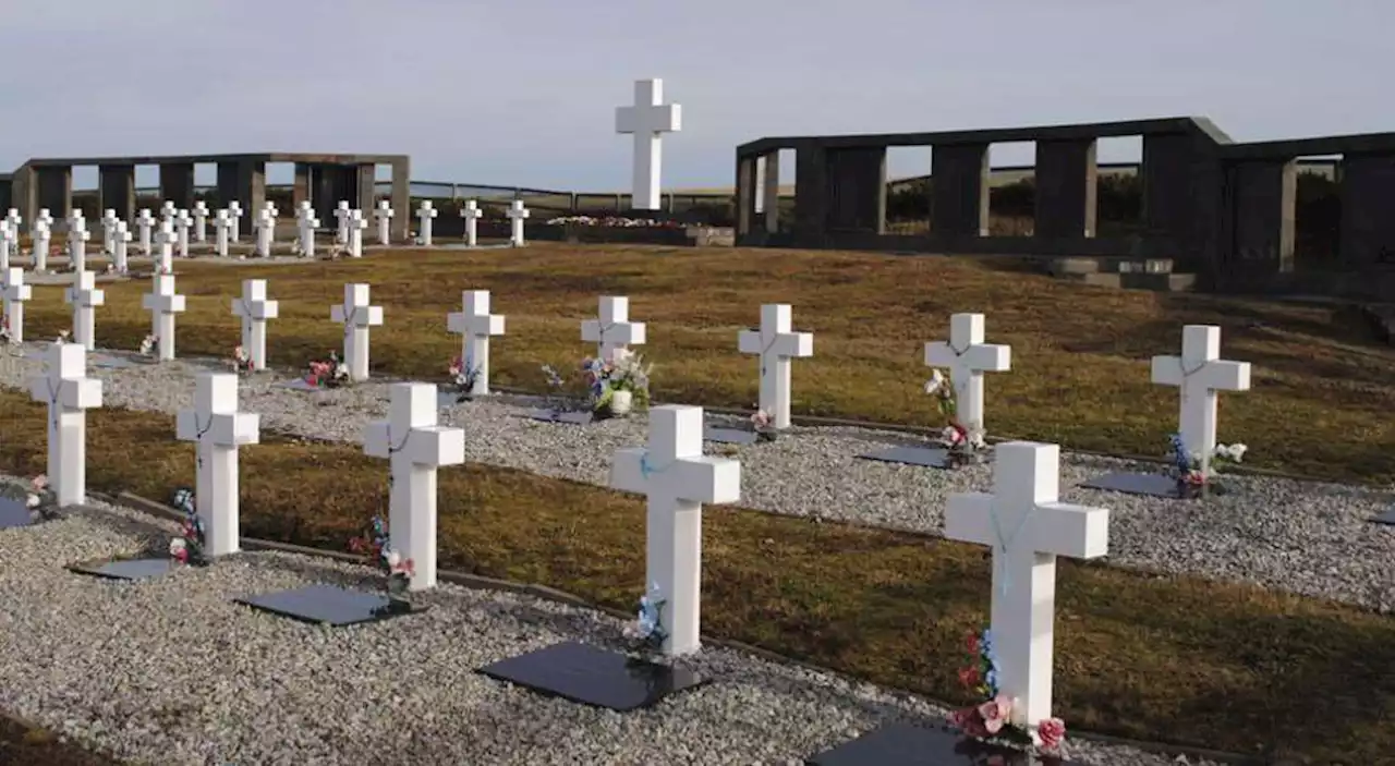 A 40 años de la Guerra de Malvinas: cuántos soldados fueron identificados en el cementerio de Darwin