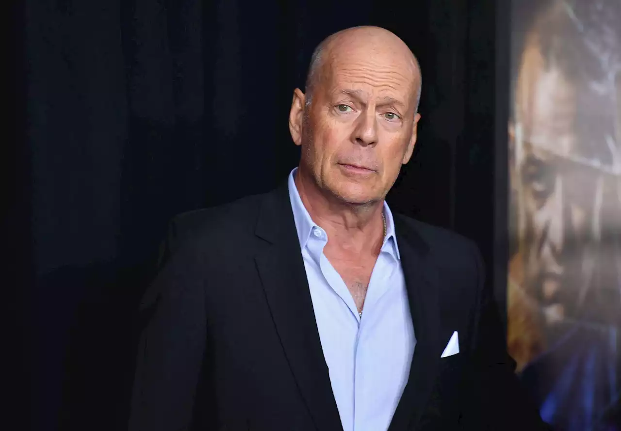 Bruce Willis gir seg som skuespiller