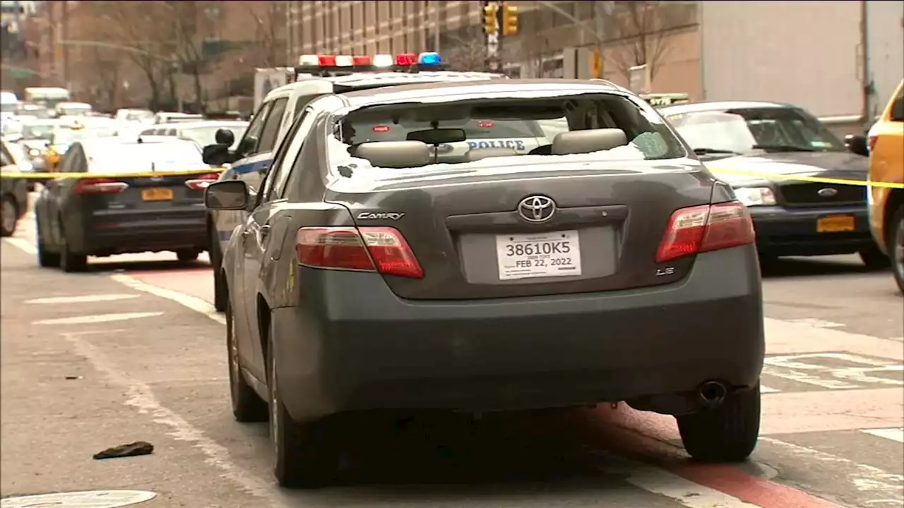 Man involved in Manhattan shooting drove himself to ambulance on 34th Street, police investigating