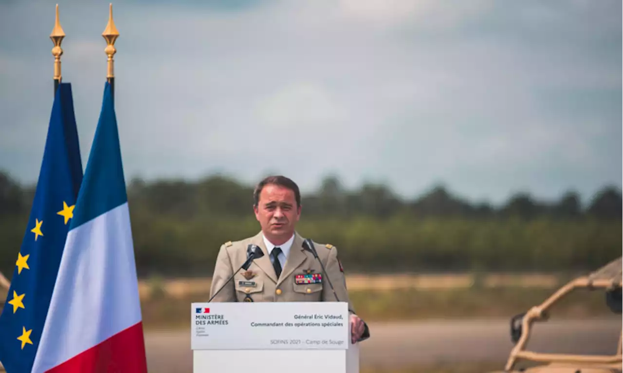 Perché la Francia ha licenziato il capo dell'Intelligence militare