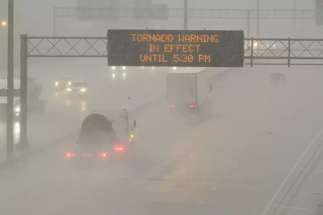 Severe storms pummel South after 7 hurt in Arkansas tornado