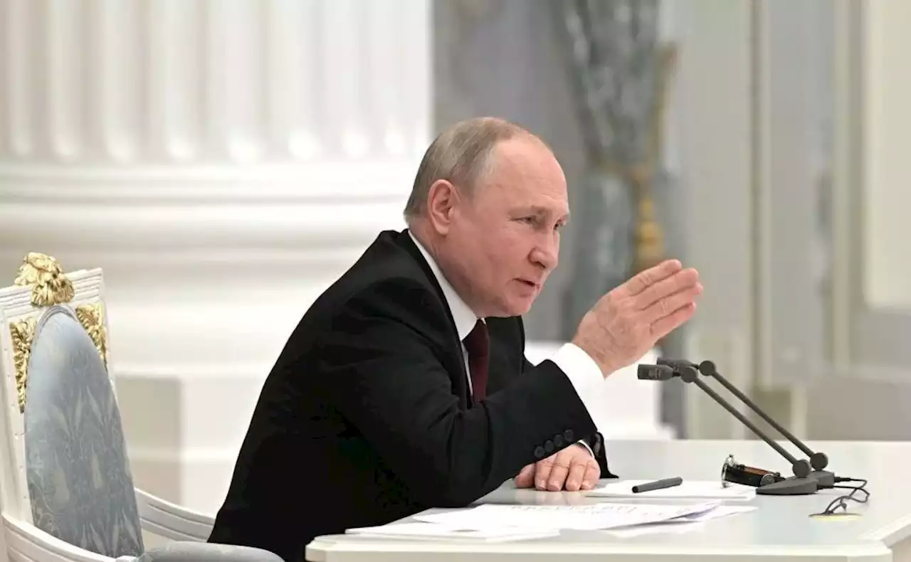 Putin threatens to stop sending gas to Europe if countries don't pay Russia in roubles | Businessinsider