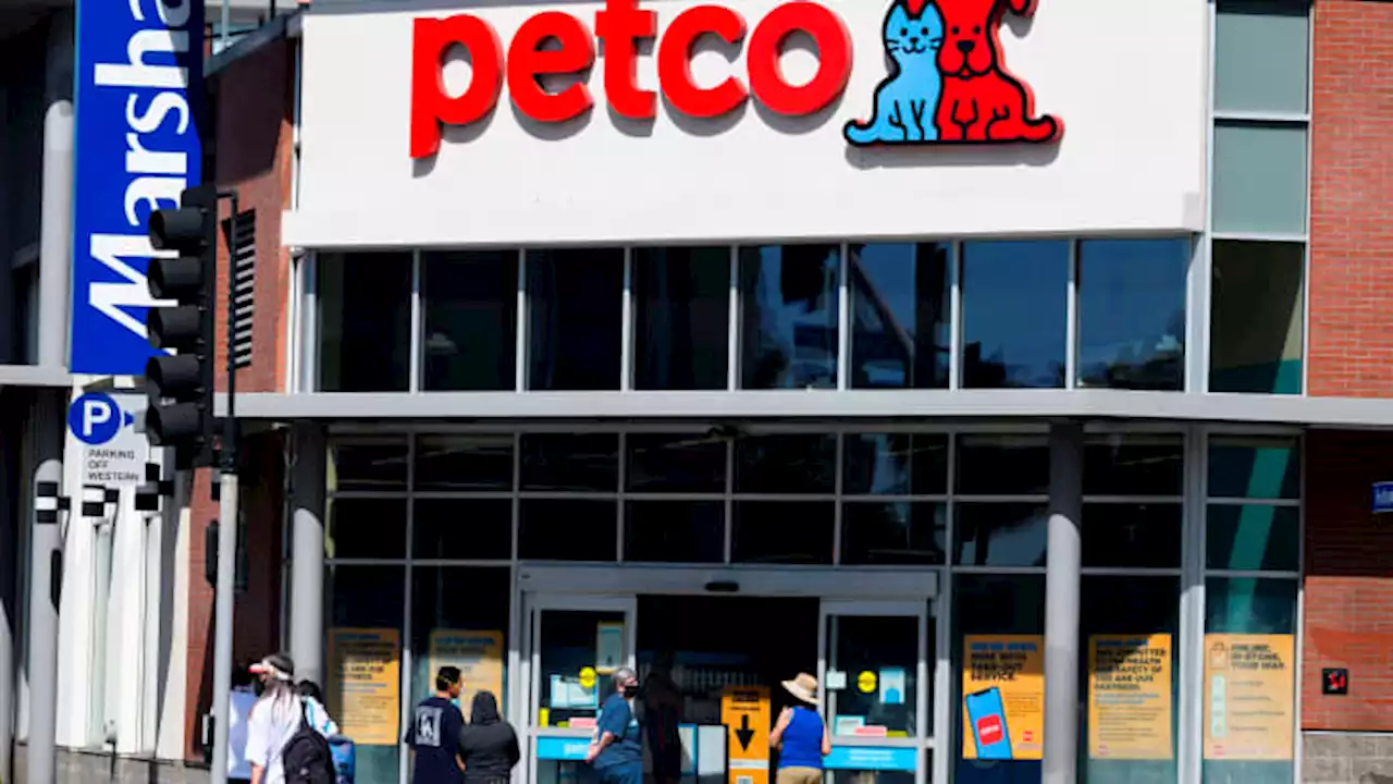 Invest in Petco instead of Chewy, says Jim Cramer