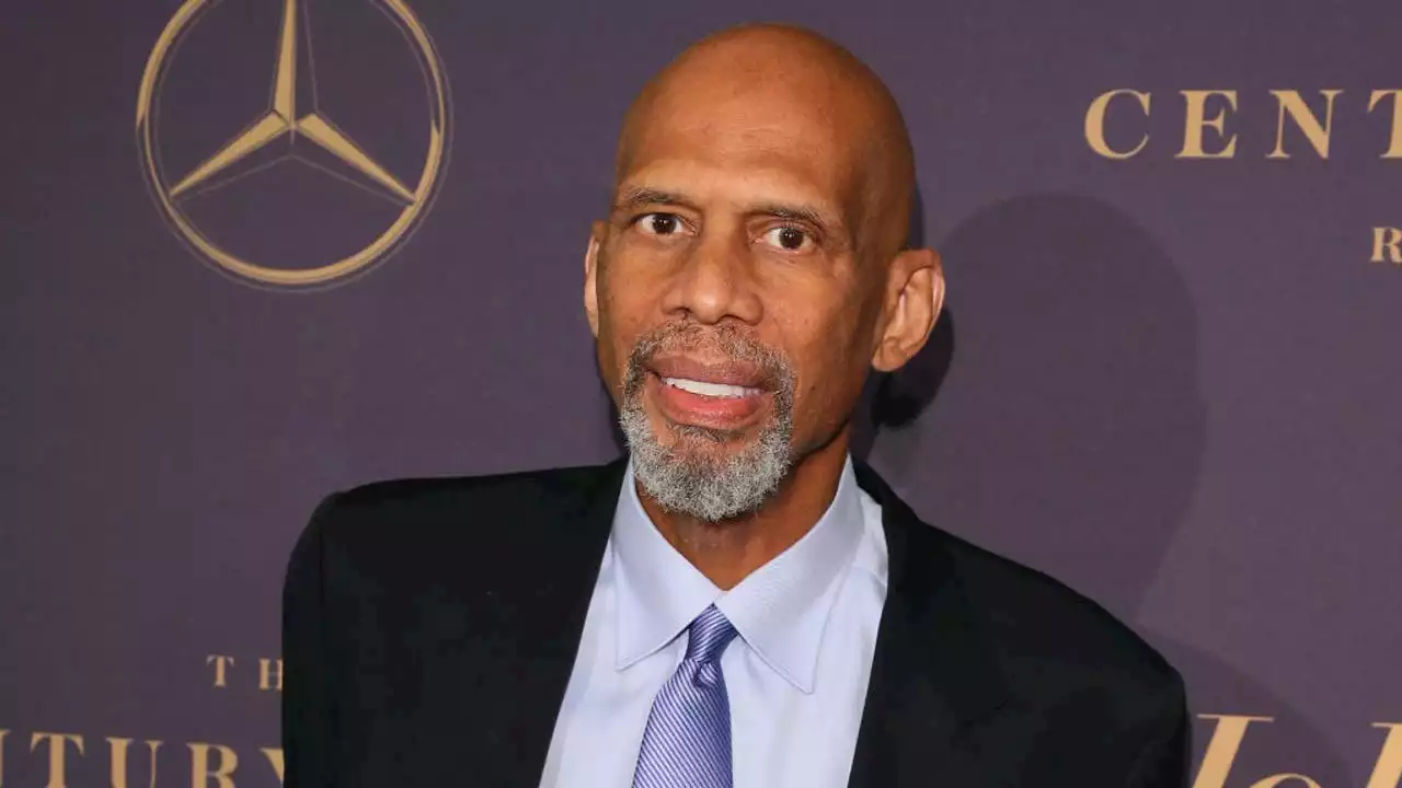 Kareem Abdul-Jabbar criticizes Will Smith for Oscars slap, applauds Chris Rock's reaction