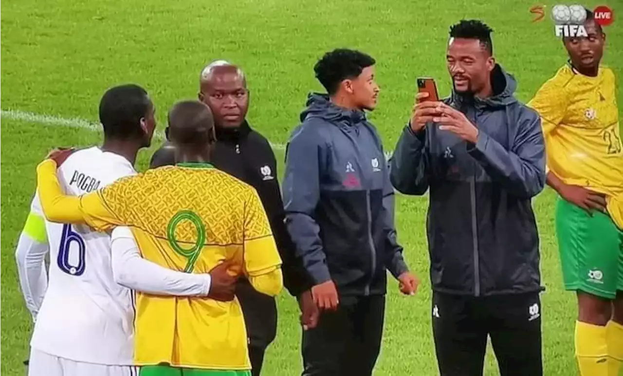 Bafana players taking selfies 'embarrassing'