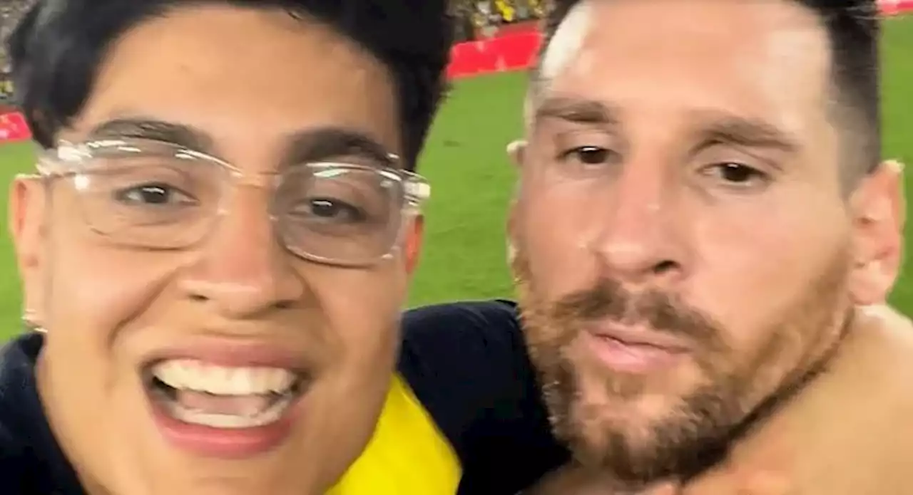 El incómodo momento que vivió Lionel Messi con un hincha ecuatoriano que se metió en la cancha en Ecuador