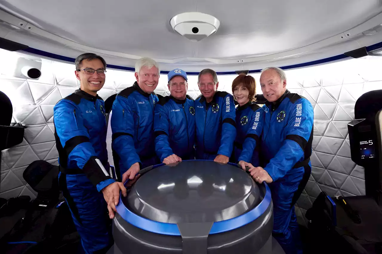 Watch Jeff Bezos' Blue Origin Launch Its First New Shepard Space Crew of 2022