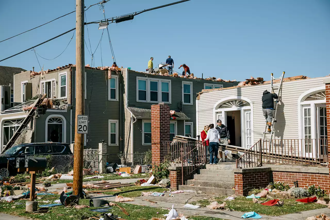 Severe Storms Pummel South After 7 Hurt in Arkansas Tornado