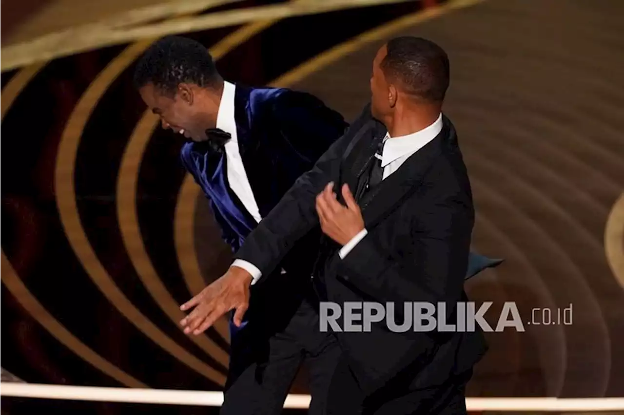 Will Smith Tolak Permintaan Tinggalkan Oscar Usai Tampar Chris Rock |Republika Online