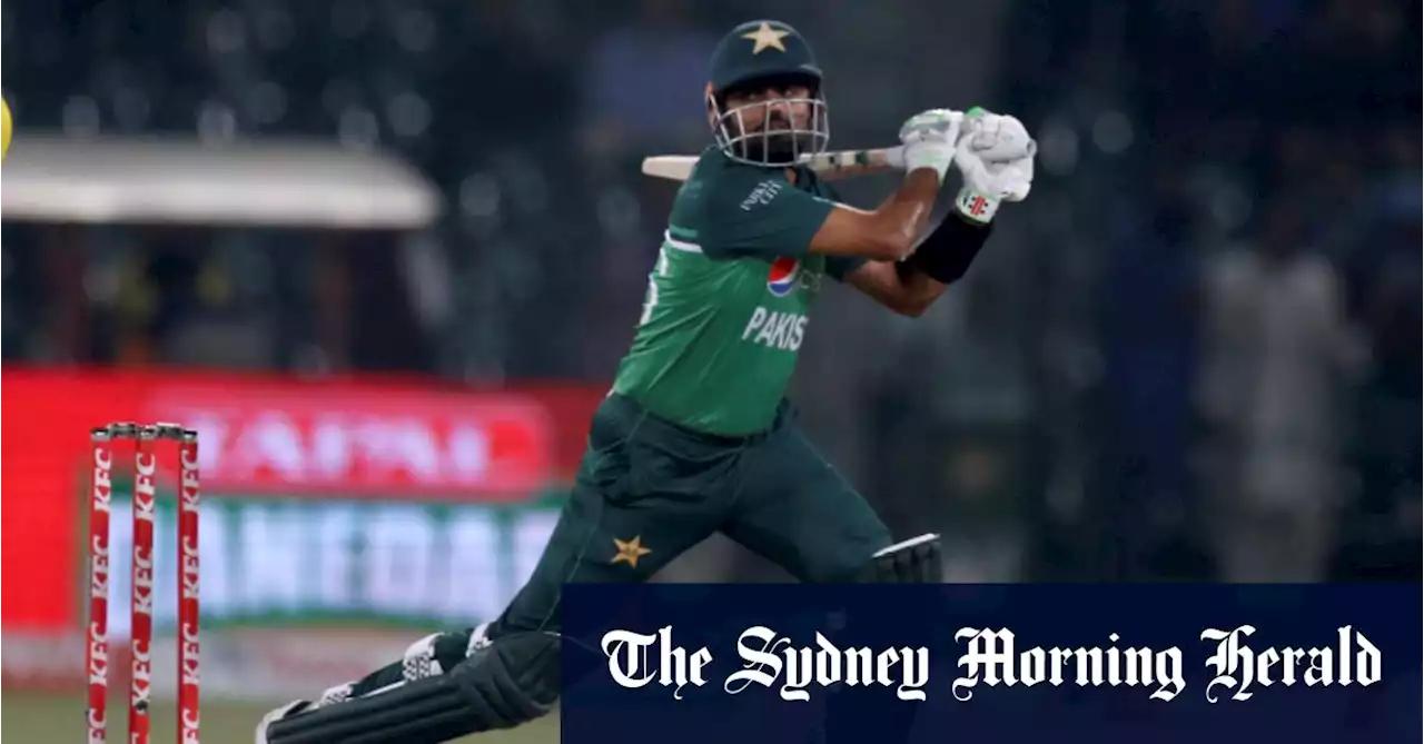 Record Pakistan run chase overshadows McDermott century