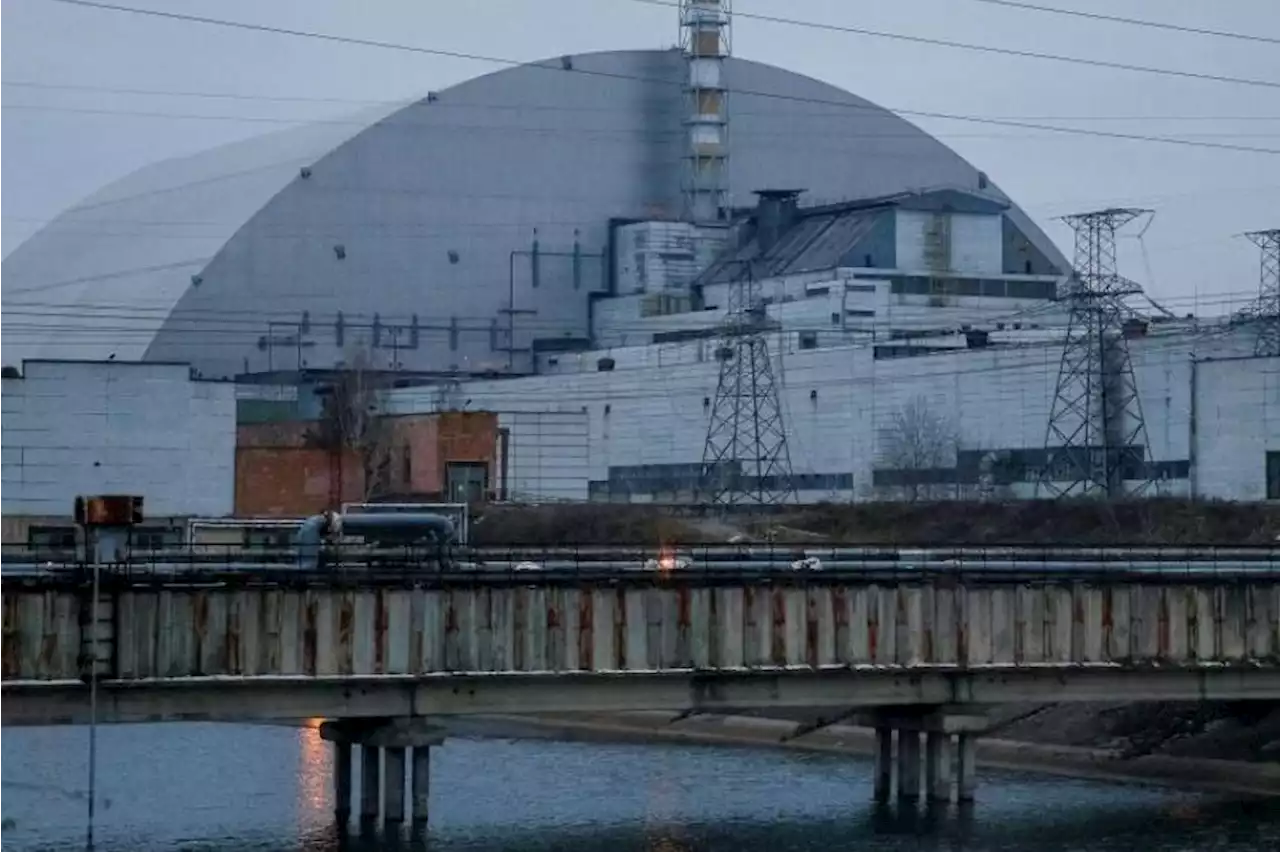 Russians start to withdraw from Chernobyl: US