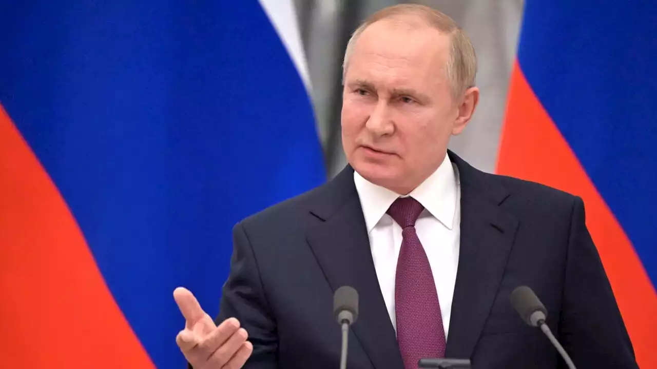 Putin firma il decreto: 'Gas in rubli da domani o contratti interrotti'