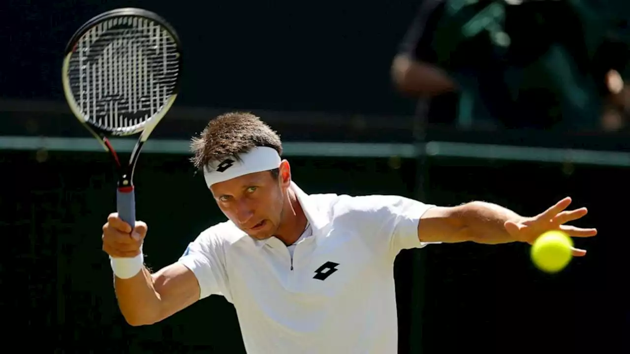 Ukrainian tennis star Sergiy Stakhovsky returns to his country to fight Russia\n