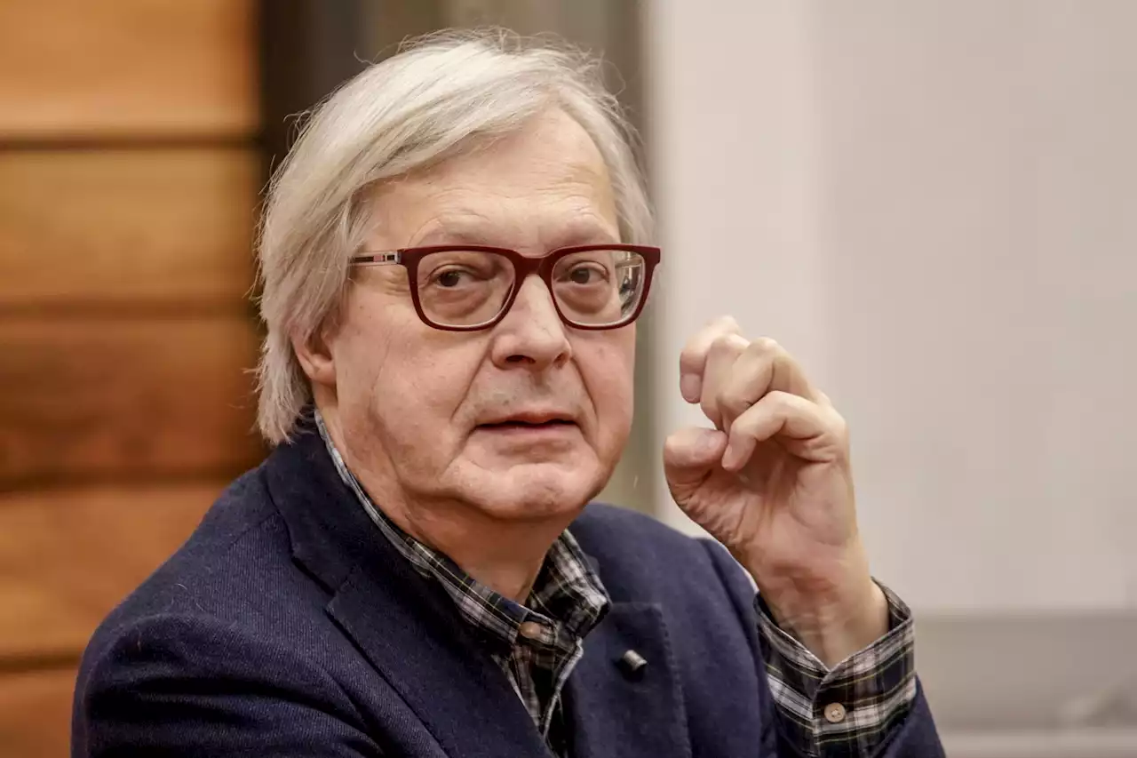 Guerra Ucraina-Russia, Sgarbi: 'Intesa con Putin o fuga Zelensky'