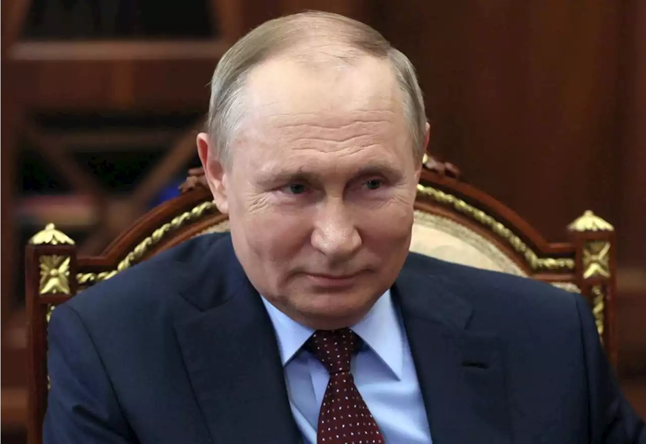 Putin diz que “vizinhos da Rússia não devem aumentar tensão” | CNN Brasil