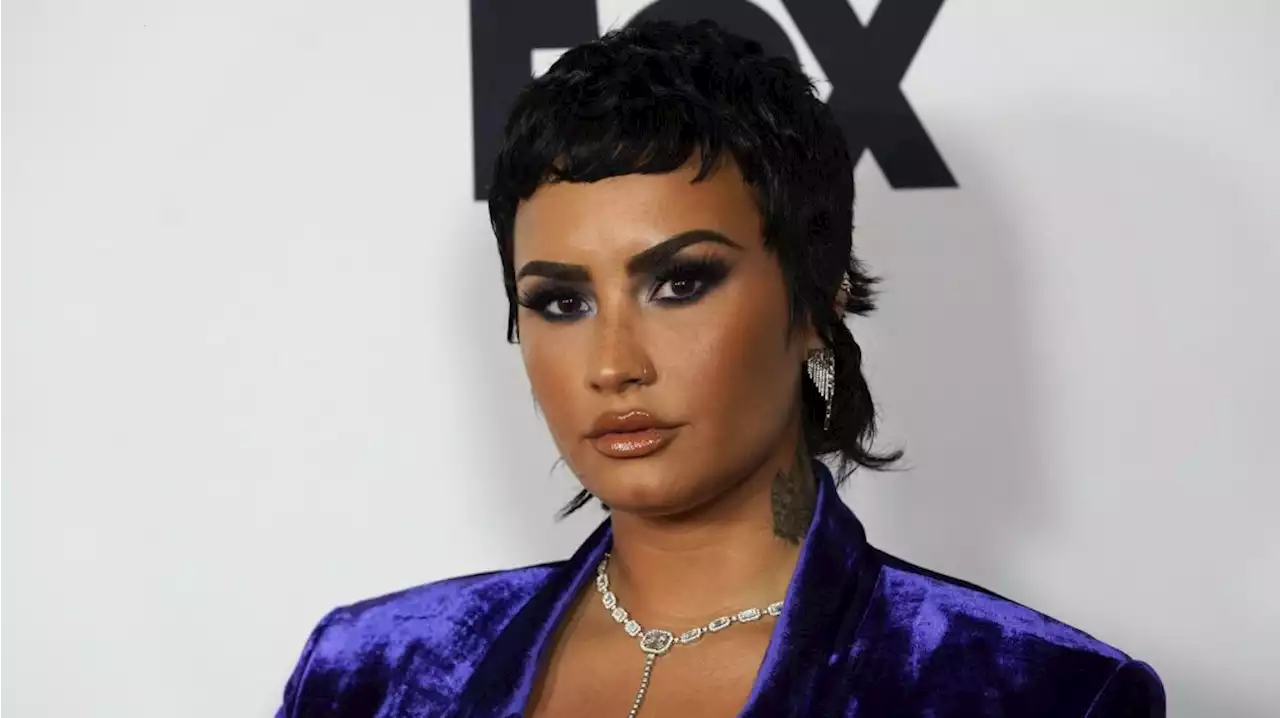 Demi Lovato Will No Longer Star In NBC Comedy Pilot ‘Hungry’, Will Remain As Executive Producer