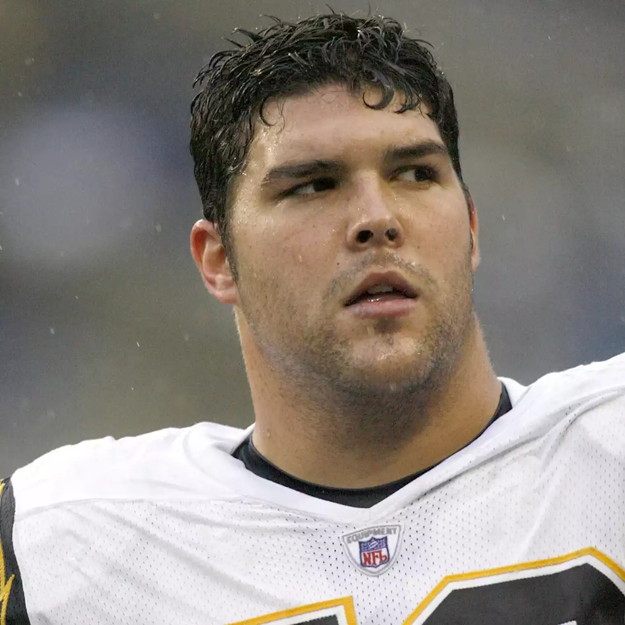 Former NFL Player Shane Olivea Dead at 40 - E! Online