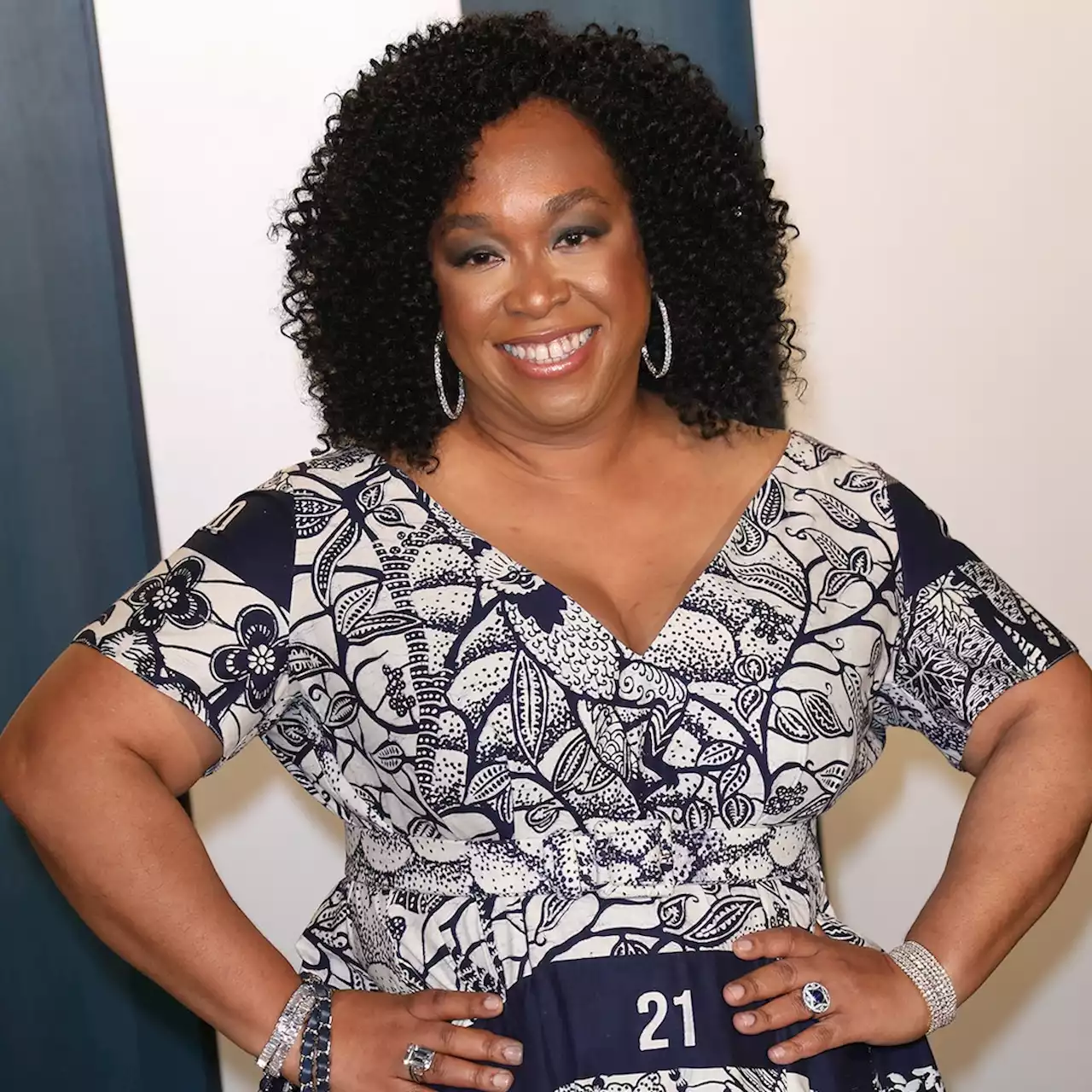 Shonda Rhimes' NYC Apartment Will Give You Major Bridgerton Vibes: Take a Look Inside - E! Online