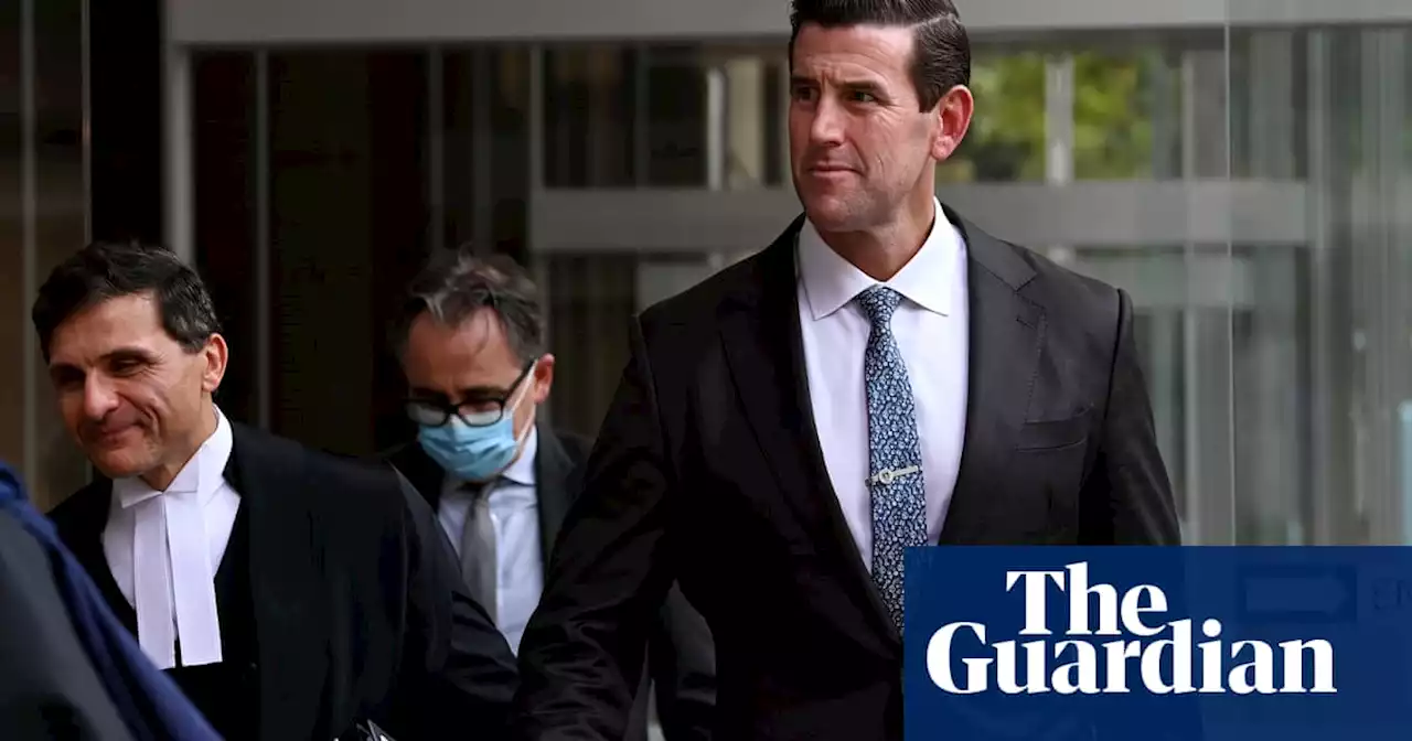 SAS senior command knew in 2013 of allegations Ben Roberts-Smith kicked detainee off cliff, court hears